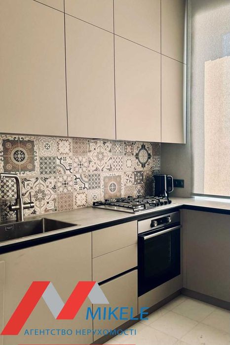 Без% Оренда 3к82м2 Микільсько-Ботанічна 17/19 Університет Бот.сад