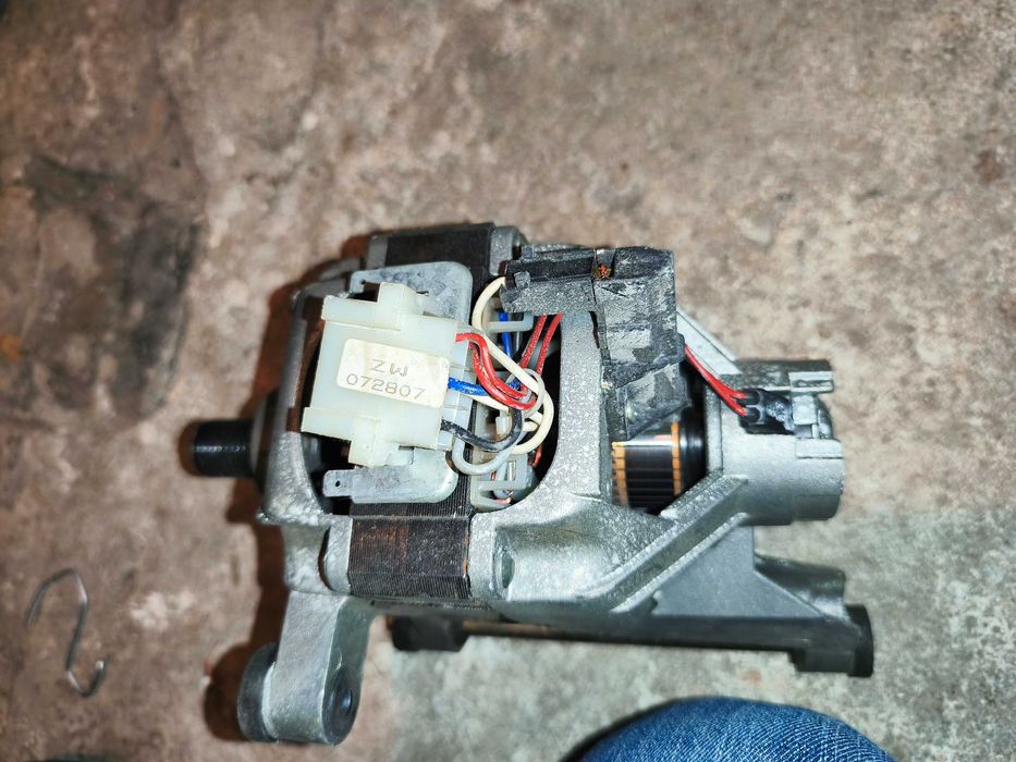 Silnik do pralki automatycznej