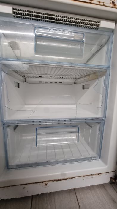 Терміновий продаж.  Холодильник Electrolux м.Рівне
