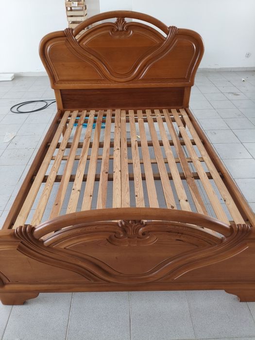 Cama de casal com colchão