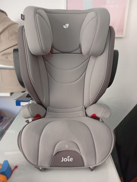 Cadeira auto com isofix da Joie
