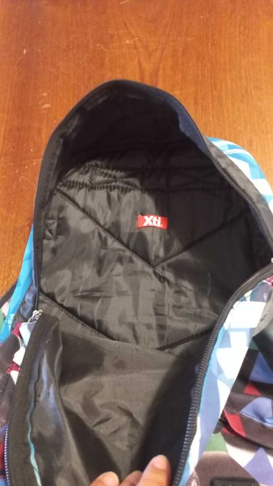 Mochila escolar como nova