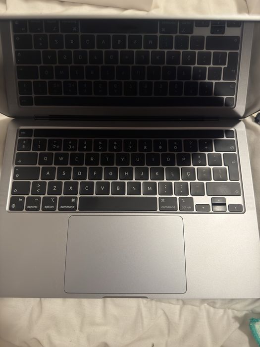 MacBook Pro 13” M2 2022 Impecável | Bateria 100% | Caixa