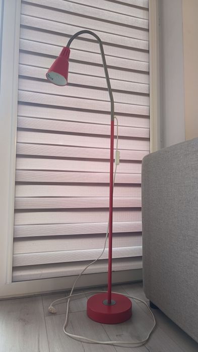 Lampka nocna stojąca