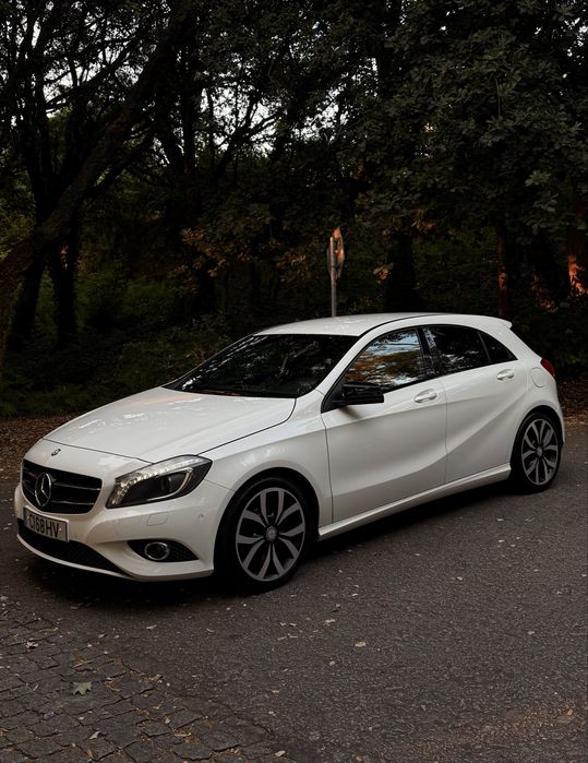 MERCEDES A180 PACK NIGHT LED