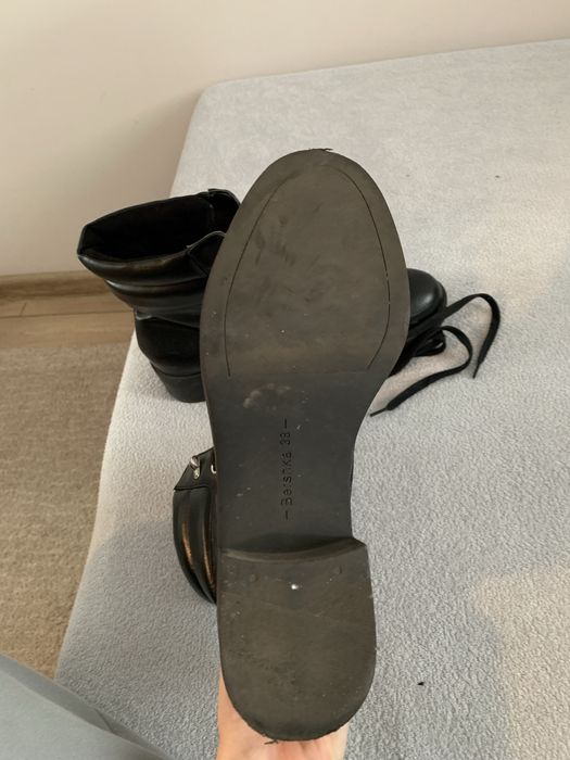 botki wiazane  bershka r.38