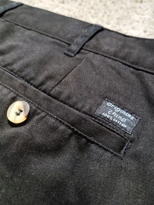 Czarne spodnie originals chino chinosy