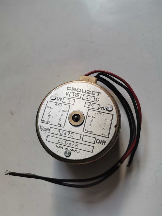 Silniczek CROUZET typ 82470 V115 50C W4