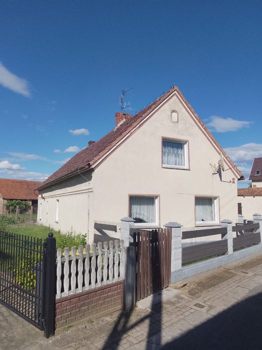 Dom piętrowy w Polskiej Nowej Wsi - opolskie