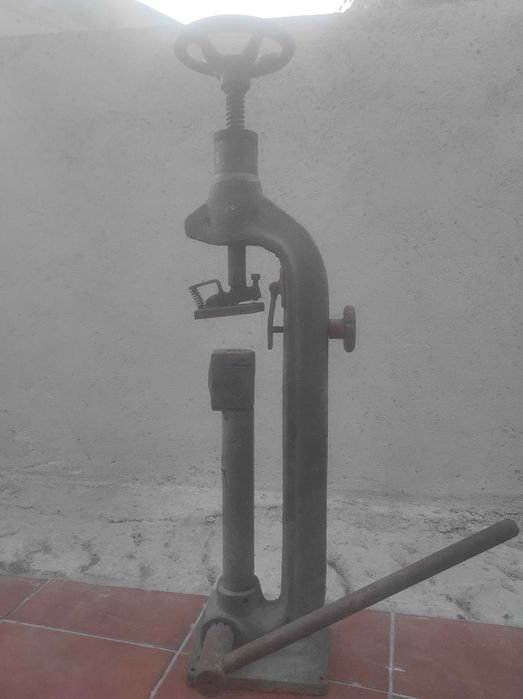 Maquina de Pregar Tacões -