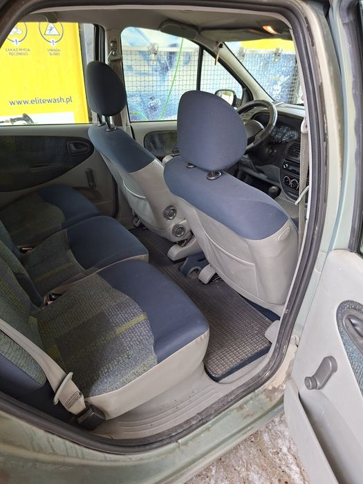 Renault Megane  1.6