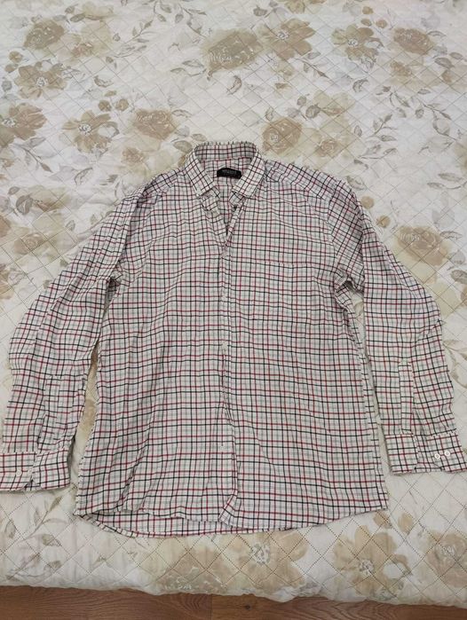 Camisa Bellucci Millano tam. L em excelente estado.