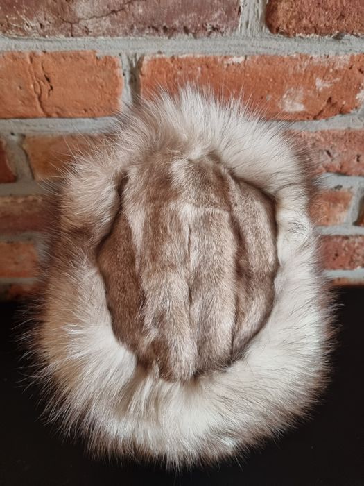 Futrzana czapka * futro lisa