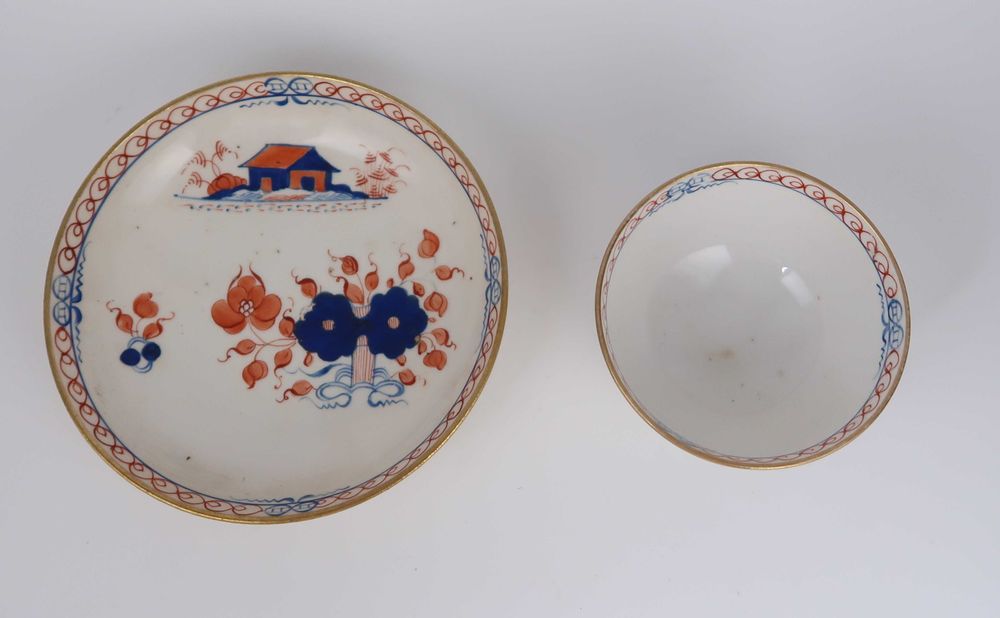 Taça com base em cerâmica de Lowestoft, Séc. XVIII/XIX