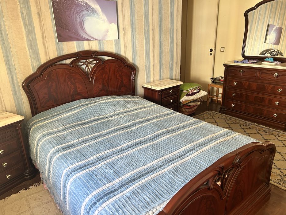 Quarto de casal completo como novo