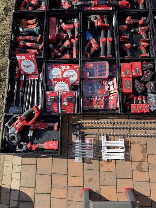 Milwaukee m18 m12 narzędzia , osprzęt , akcesoria tel-577068603