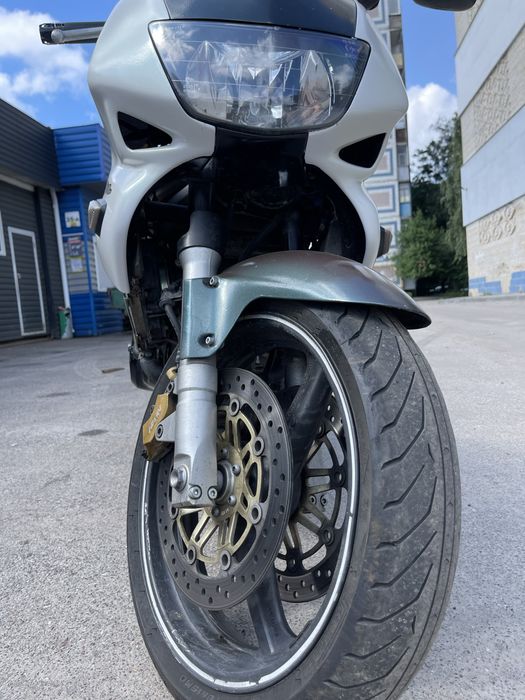 Продам honda vtr1000