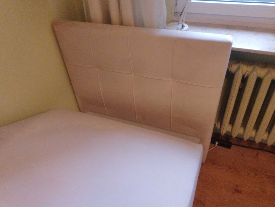 Łóżko tapicerowane 100x200 jasne