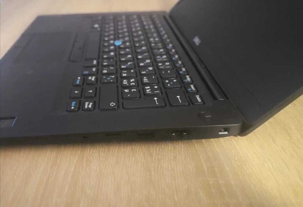 Laptop Dell Latitude 7490 z 32 GB RAM i 512 GB SSD