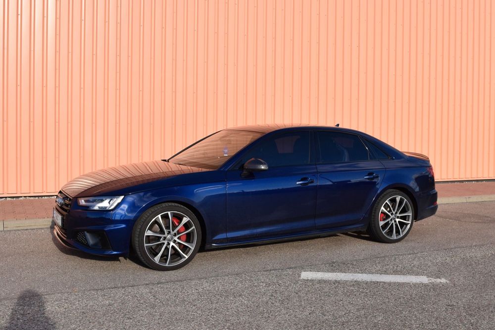 Audi S4 Limousine