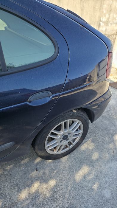Renault Megane 1.9dti (98cv)