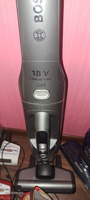 Продам аккумуляторный пылесос Bosch 18 вольт