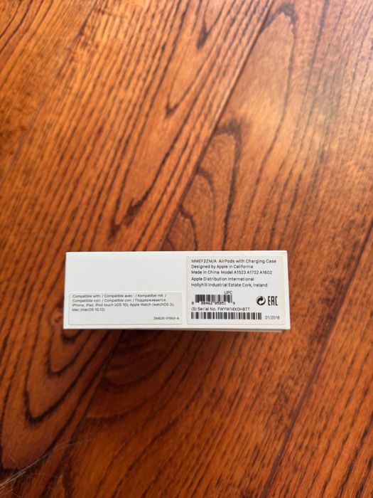 Apple AirPods (1-го покоління)