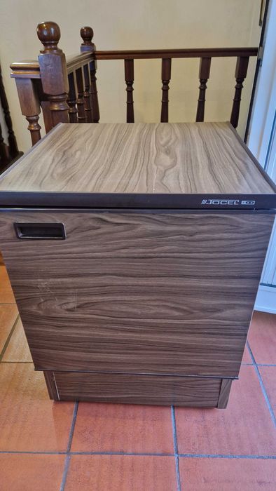 Mini Frigorifico da marca Jocel