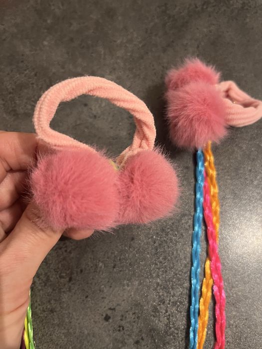 Nowe Gumki z pomponami do włosów z kolorowymi warkoczykami