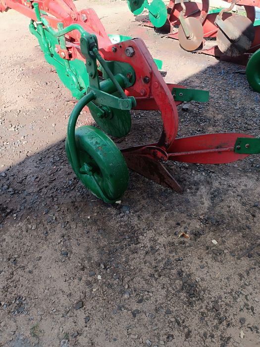 Продаються плуги Кварделен  бувші в використанні