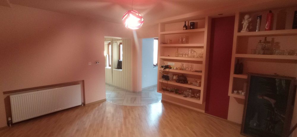 ПРОДАЖ БУДИНКУ з 6 кімнат з ділянкою 24 сотки у Мужієві 5 км Берегова