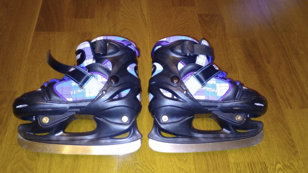 Łyżwy hokejowe rozmiar 30-33