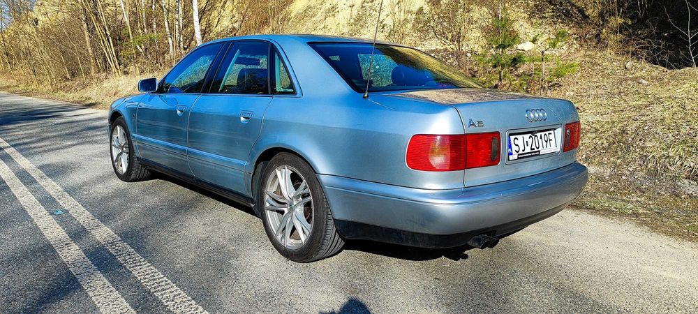 Audi A8 (D2) 2.8 V6 Manual