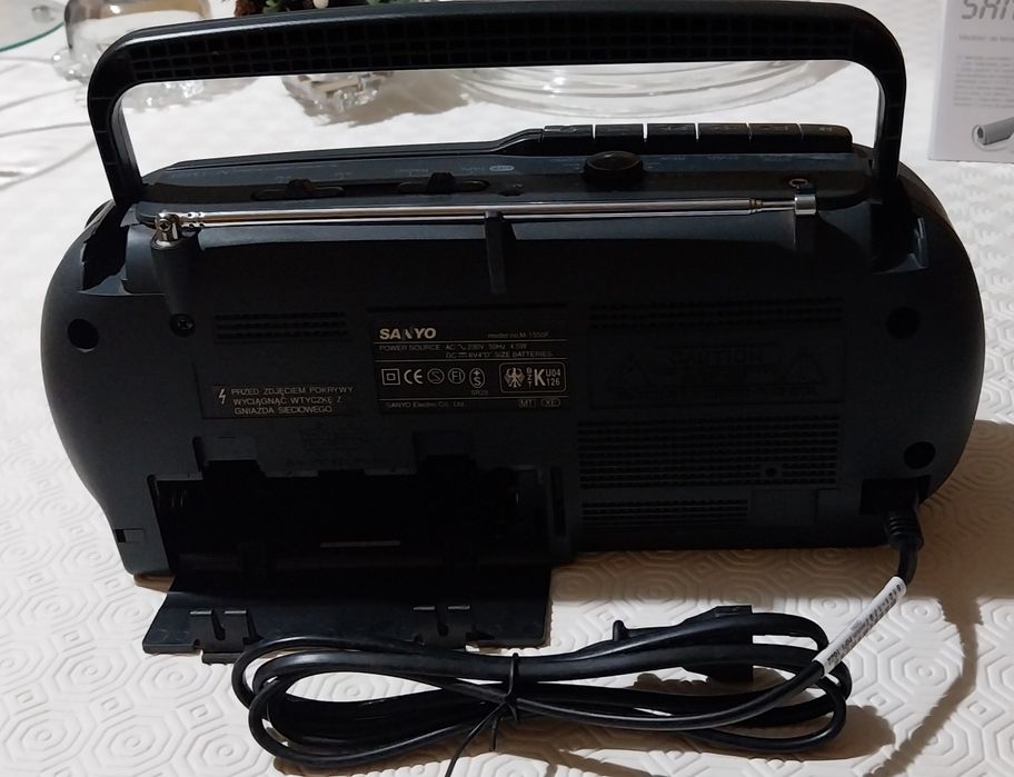 Rádio/ Gravador e leitor de cassetes Sanyo