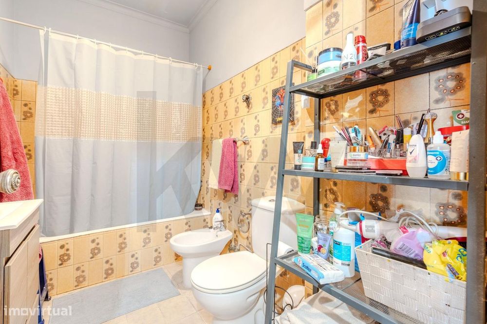 Apartamento T2 no centro de Agualva-Cacém