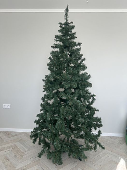 Ялинка 2.2 метра. Зелена штучна