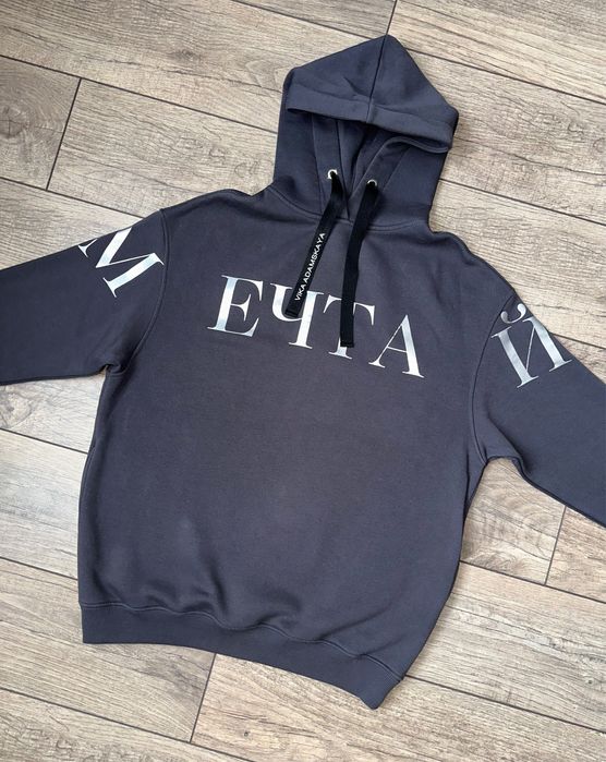 Удлиненное женское худи на флисе от Vika Adamskaya