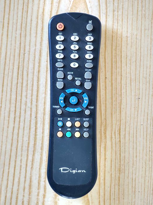 Pilot do tunera satelitarnego Hyundai