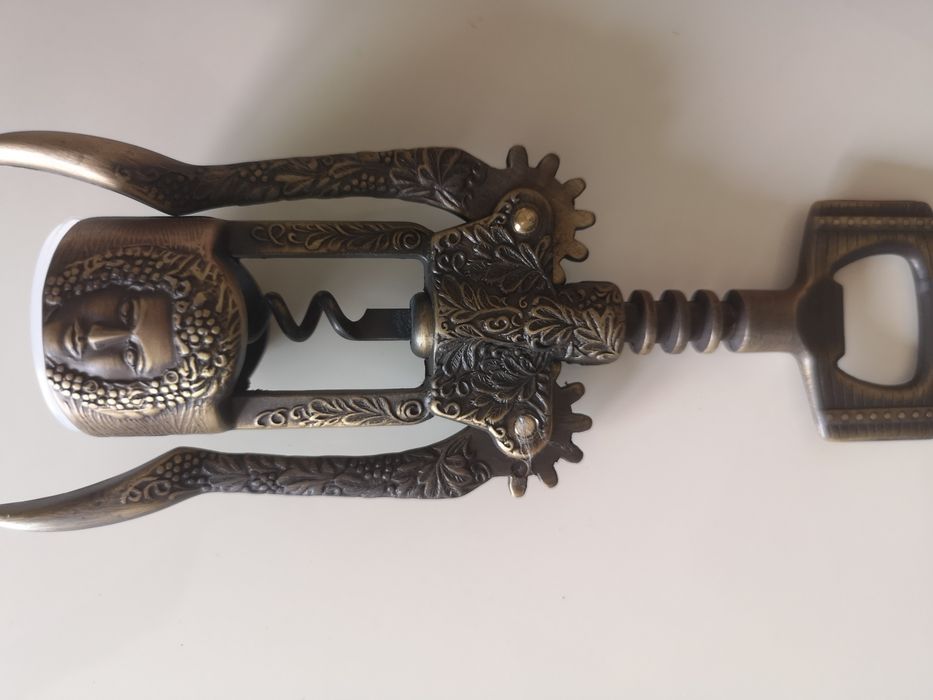 Saca rolhas vintage bronze