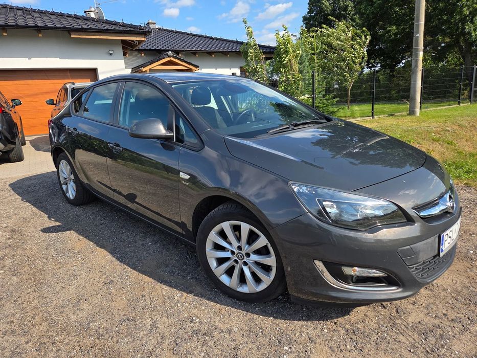 Opel Astra pierwszy właściel w PL, bardzo zadbana, oryginał przebieg