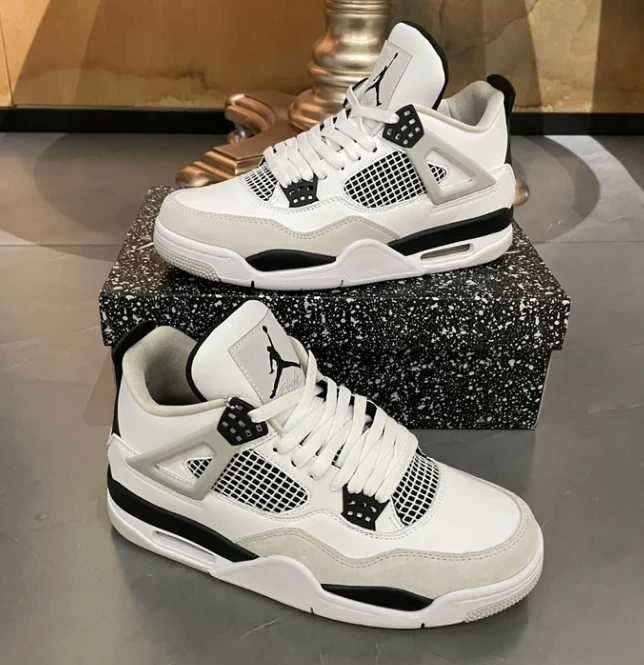 Jordan 4 retro Military black R.45