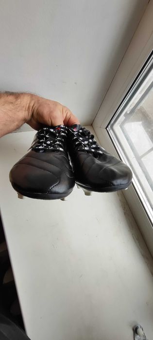 Продам бутсы Adidas р.48