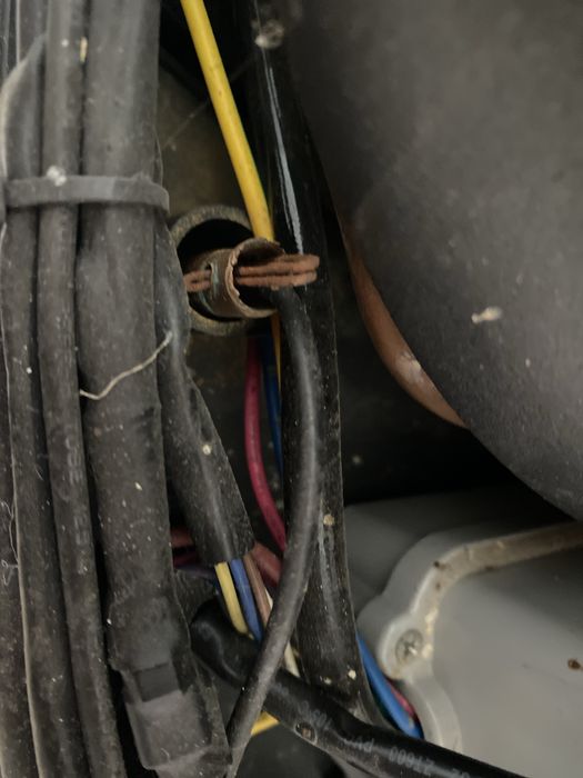 Bomba de calor Ariston Nuos Evo 100 – para peças