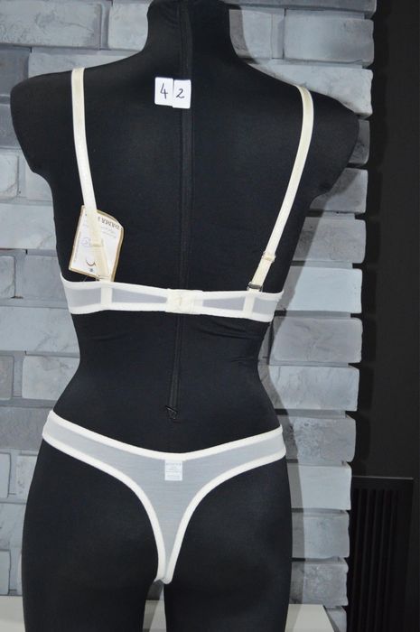 Stringi Crystal rozm S,M (42)