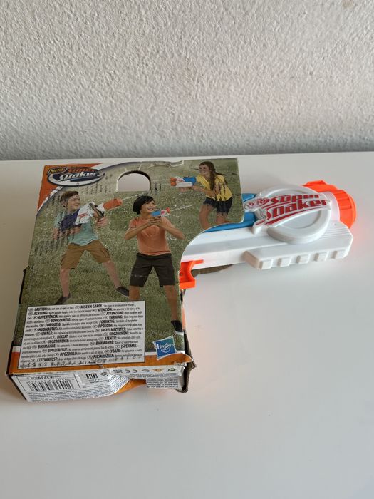 Pistola de água SuperSoaker Piranha Nerf