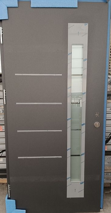 Drzwi zewnętrzne+ pochwyt