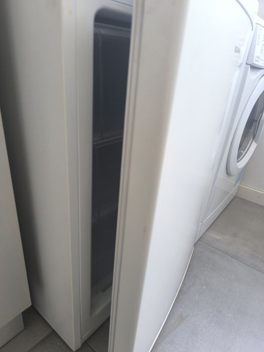 Arca vertical pequena 3 gavetas