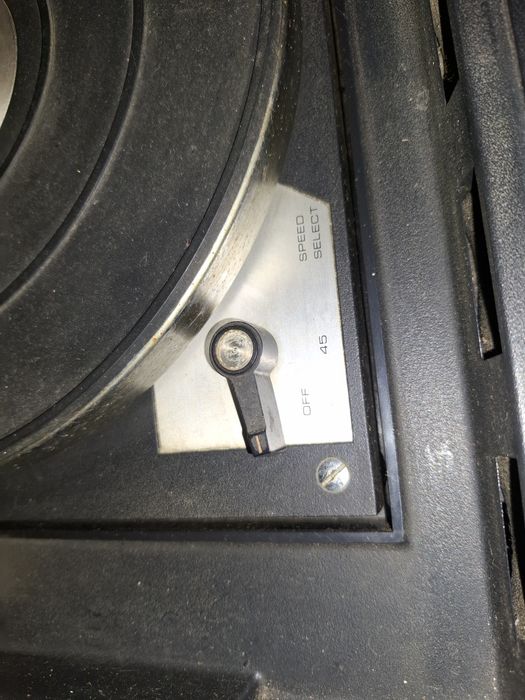 Gira discos com rádio JVC