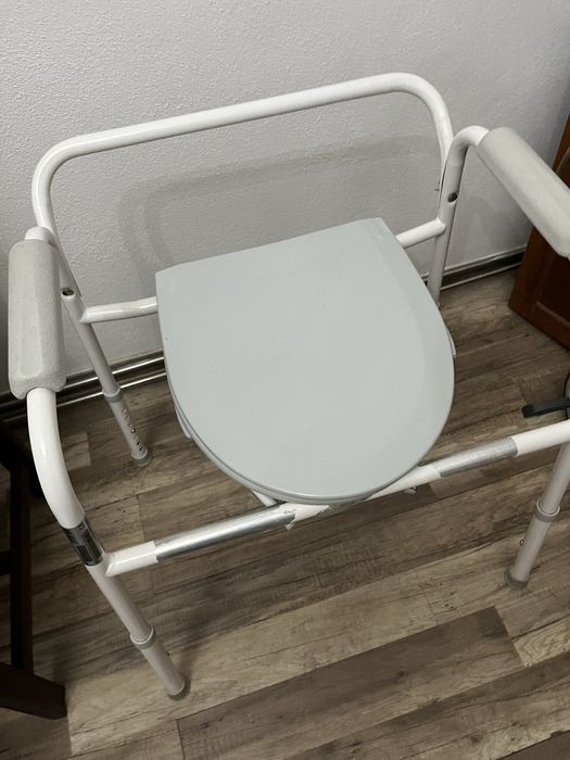 Cadeira/sanita como nova