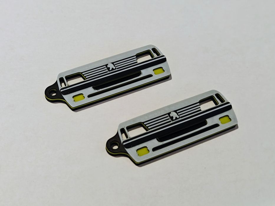 Porta-chaves Peugeot 205 GTI branco